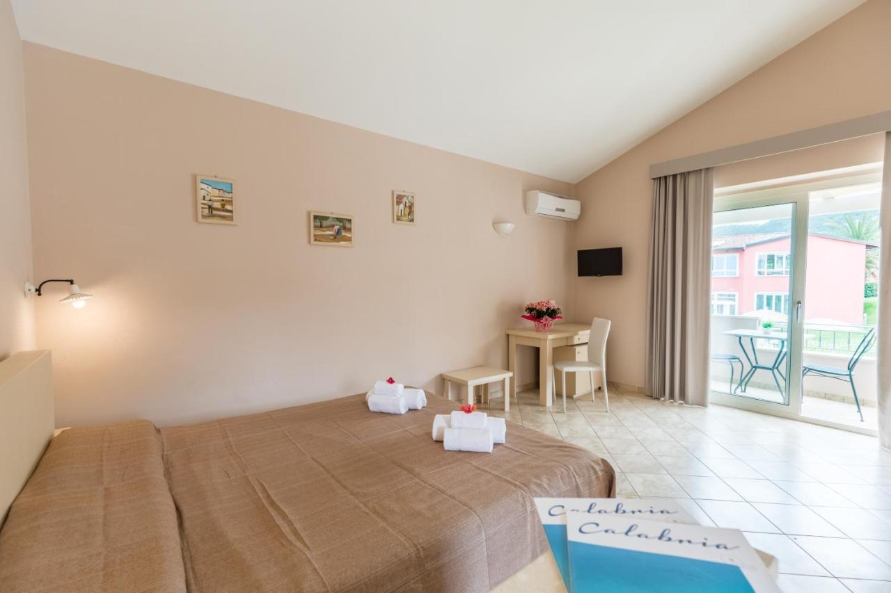 Bed and Breakfast Residenza Borgo Italico Santa Domenica  Esterno foto