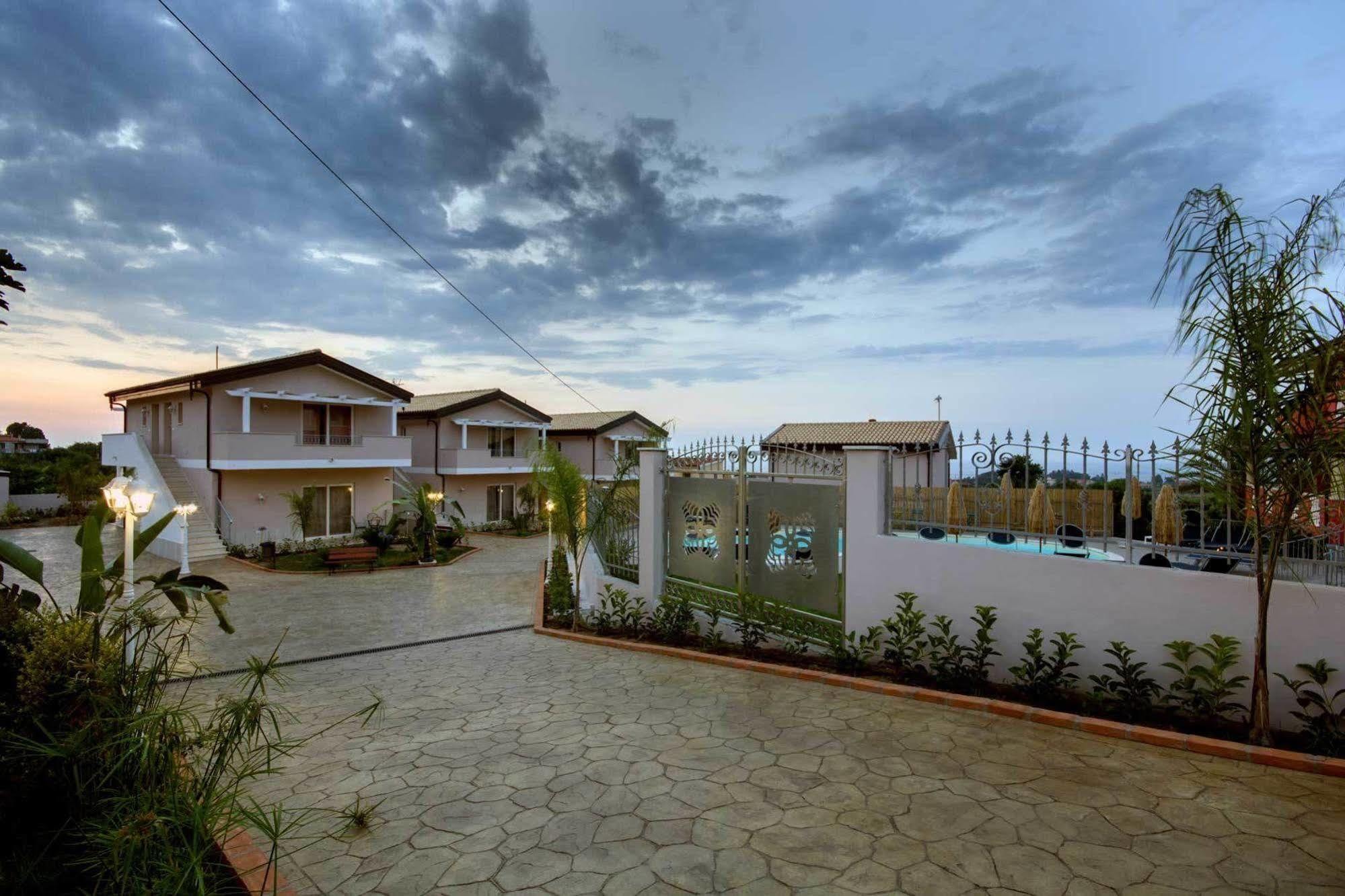 Bed and Breakfast Residenza Borgo Italico Santa Domenica  Esterno foto